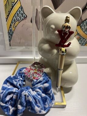 NEW Fashion Pen & Scrunchie